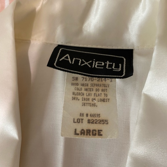 ANXIETY Vintage Sheplers made  USA 
Snap Button  Shirt blouse tops Size L satin - Picture 2 of 15